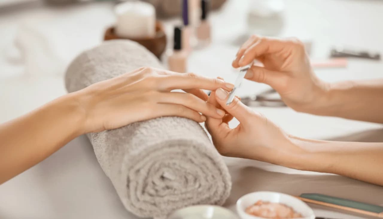 Nagelstudio ,,Fresh Nails“, Kosmetik, Fußpflege Limbach